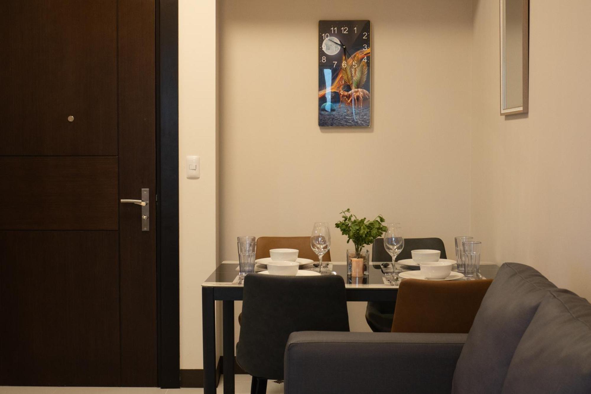 Cityscape View 2Br In Uptown Bgc W 200Mbps Wifi Taguig Dış mekan fotoğraf
