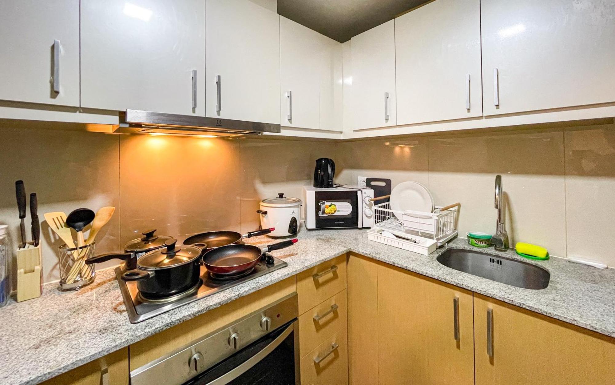 Cityscape View 2Br In Uptown Bgc W 200Mbps Wifi Taguig Dış mekan fotoğraf
